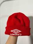 Umbro czerwona czapka zimowa vintage