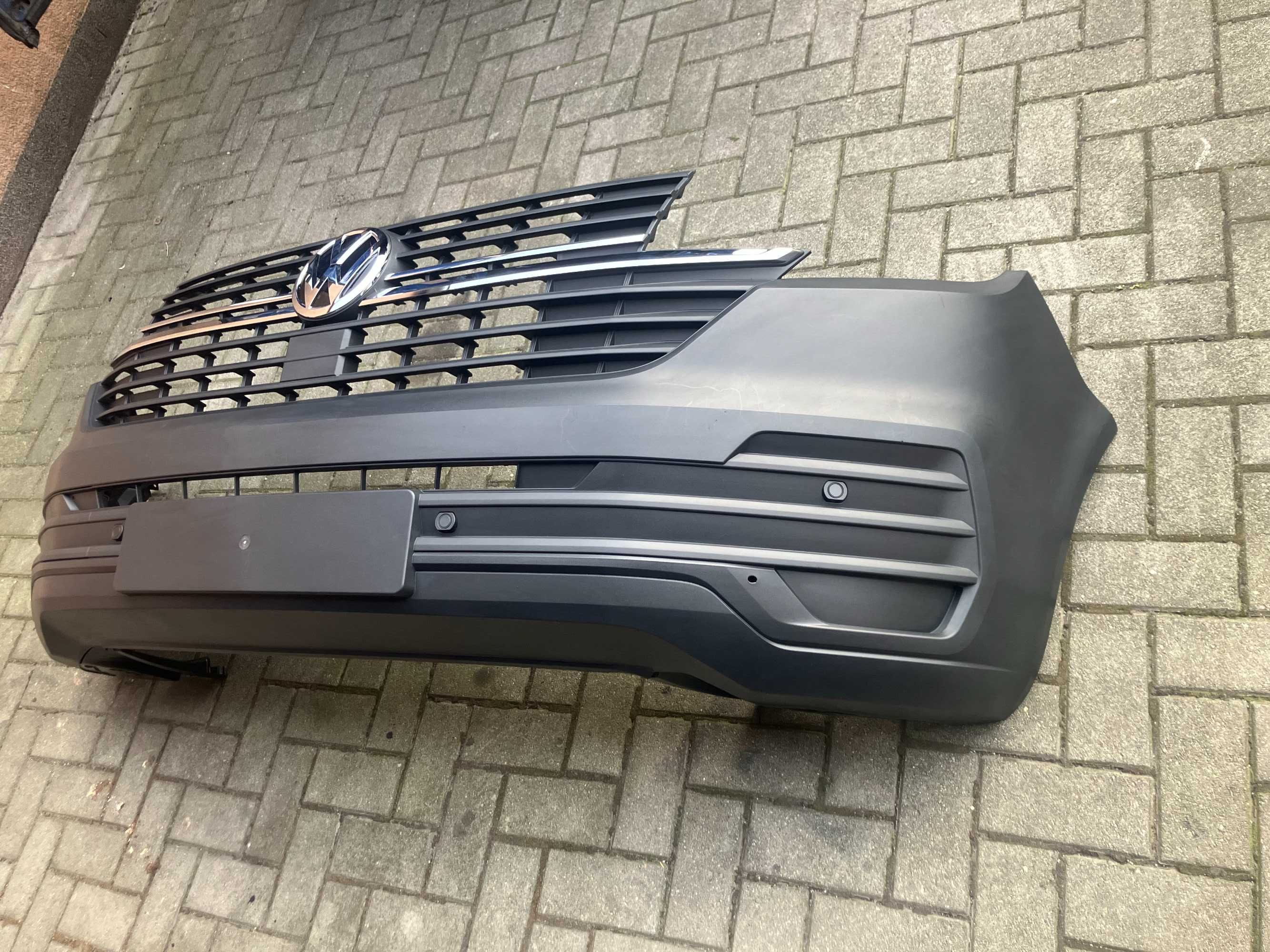 Zderzak przedni do Vw T6.1; T6 Lift TRANSPORTER na 4 PDC STRUKTURA