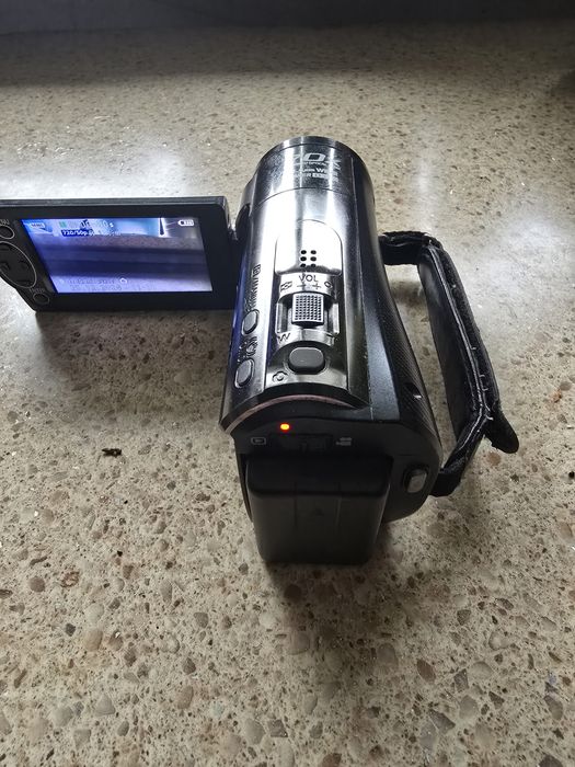 Продам відеокамеру Panasonic