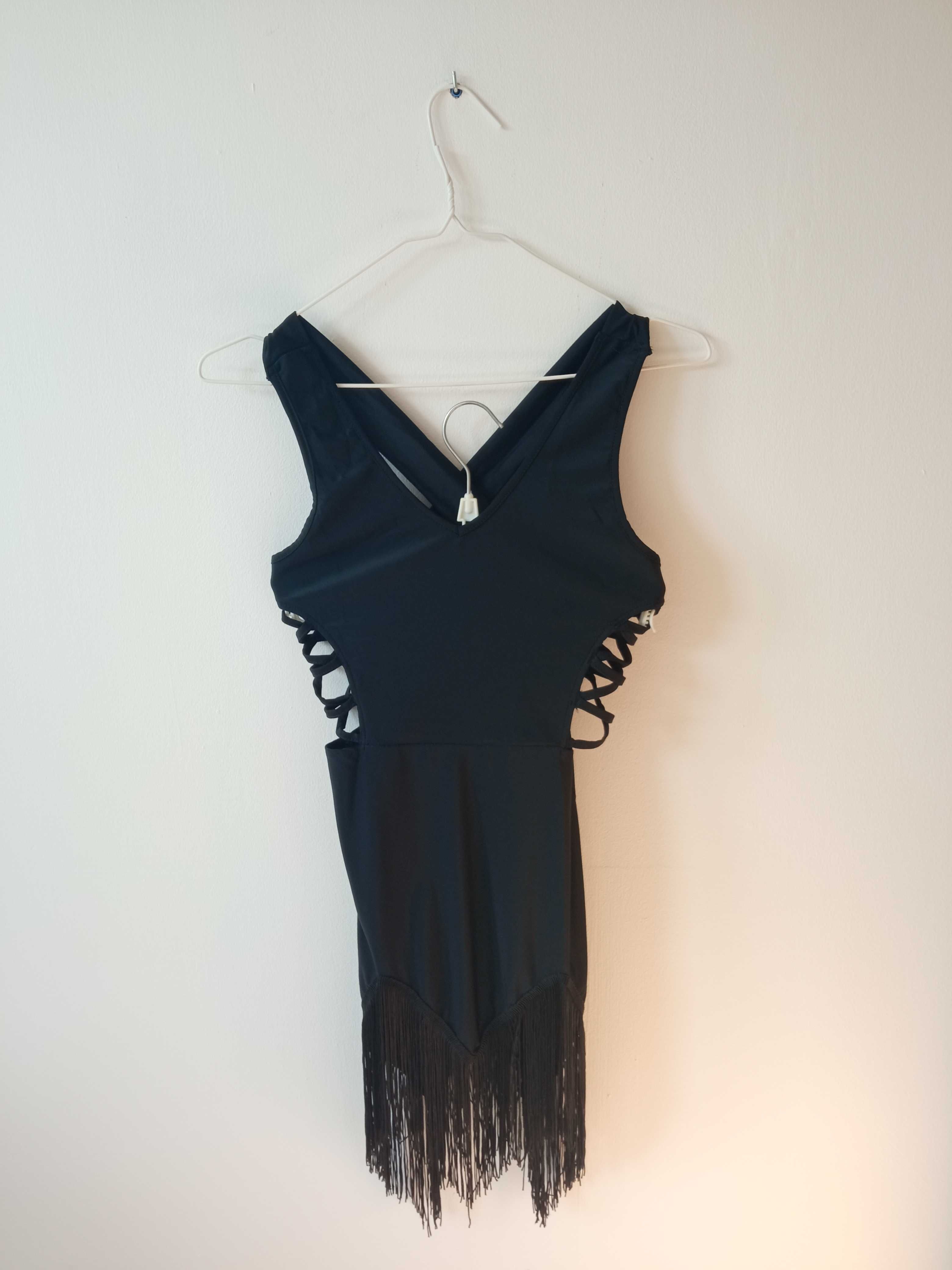 Czarna sukienka, rozmiar S