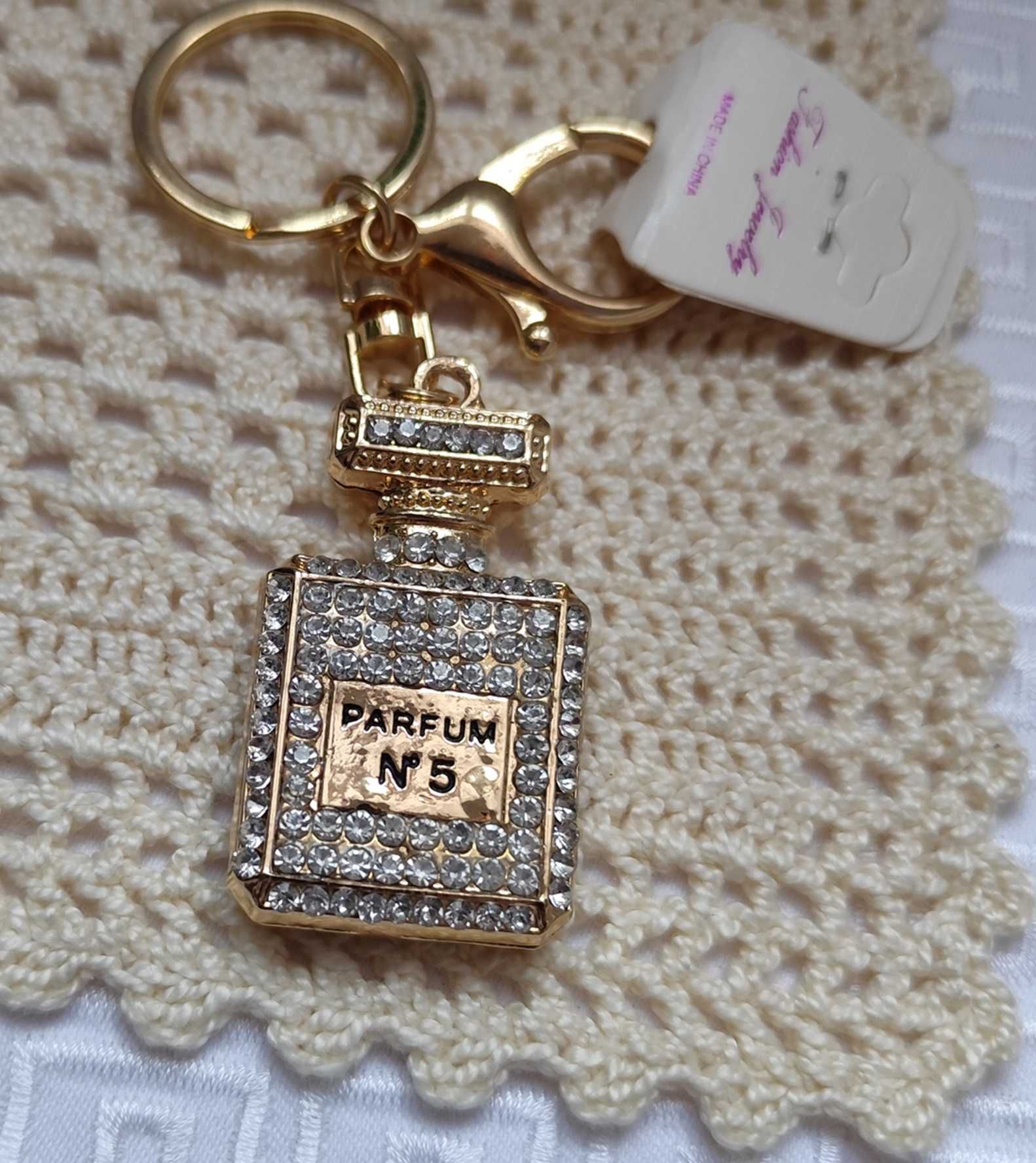 Zjawiskowy w cyrkoniach No5 perfumy chanel  brelok złoty zawieszka