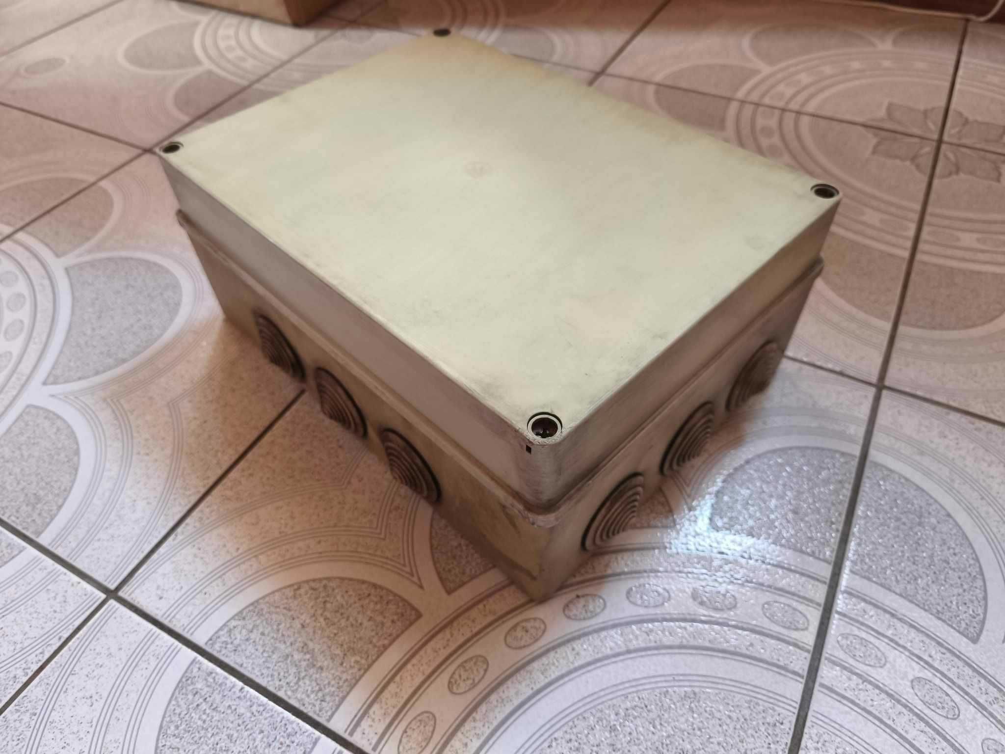 Antena LTE-A MIMO 3m + przewód ethernet 30m + BOX IP65