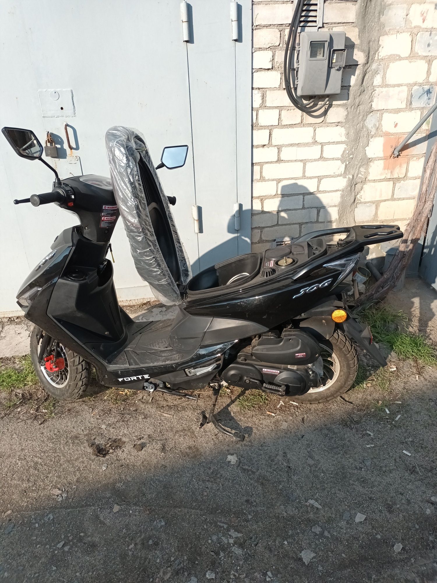 Продам мопед MODEL NEW JOG 80 CC

NEW JOG