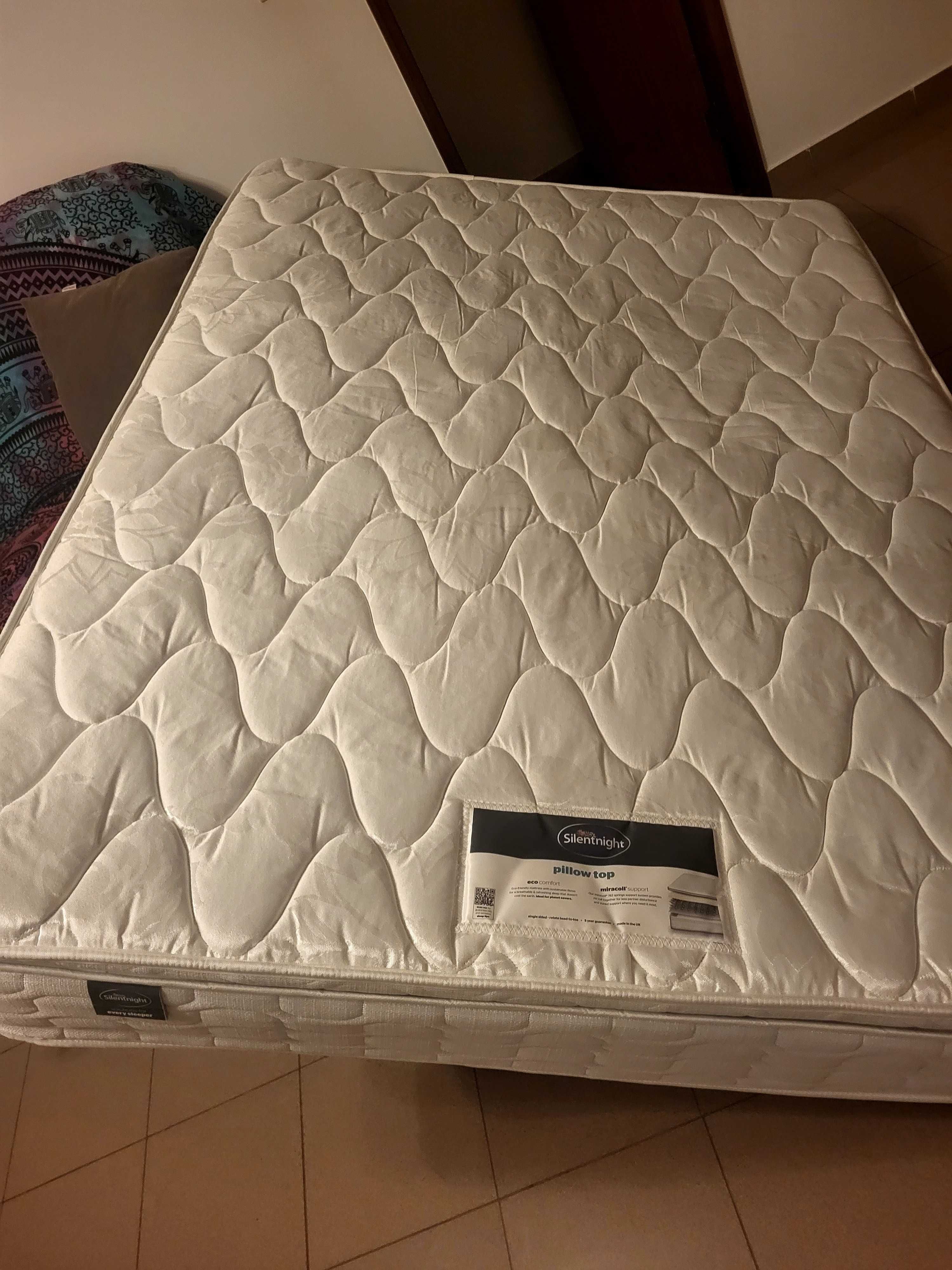 Colchão com oferta da cama