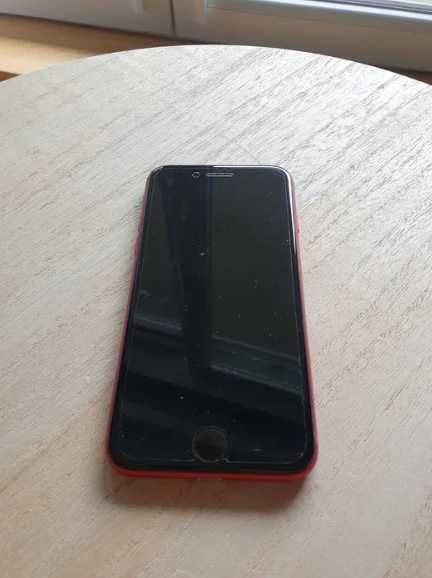 Apple iPhone 8 Red