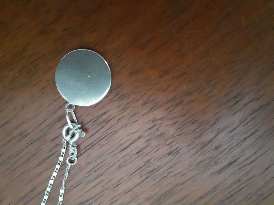 Fio de Prata com Medalha