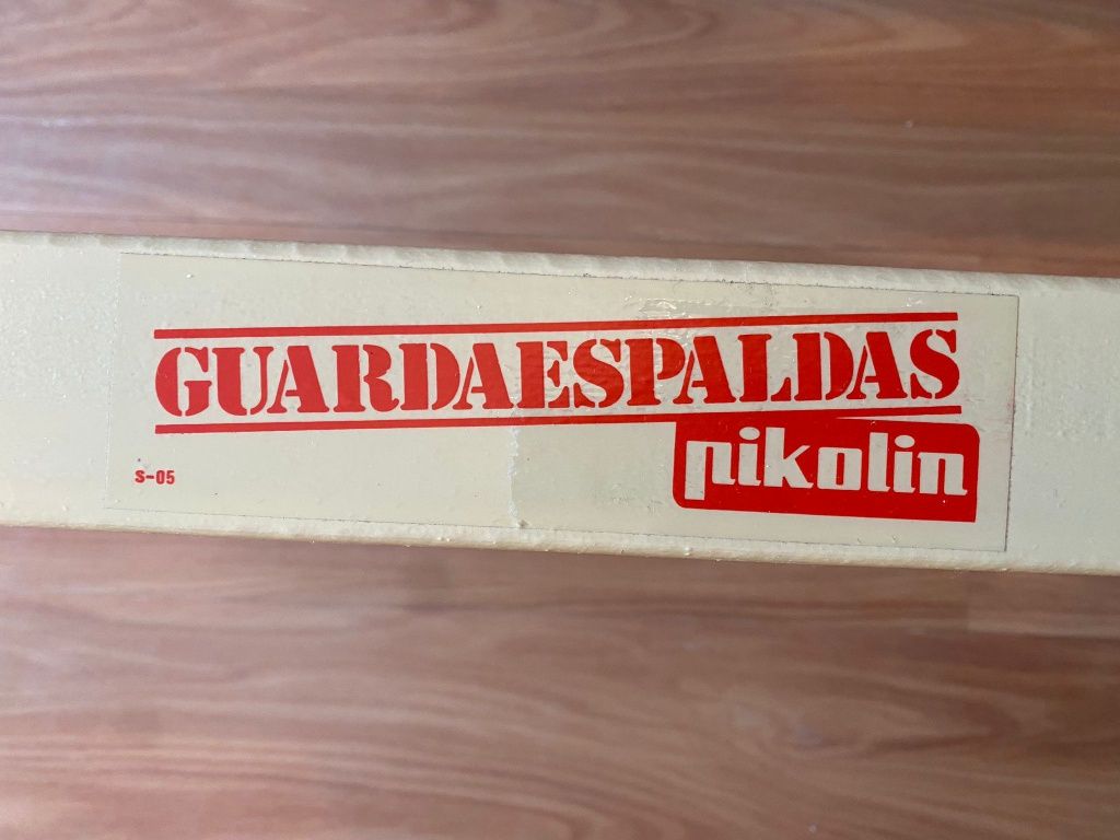 Estrado de cama solteiro
