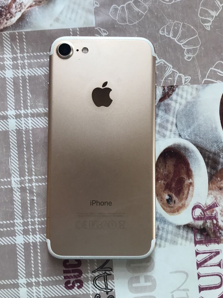 iPhone 7 32gb рабочий