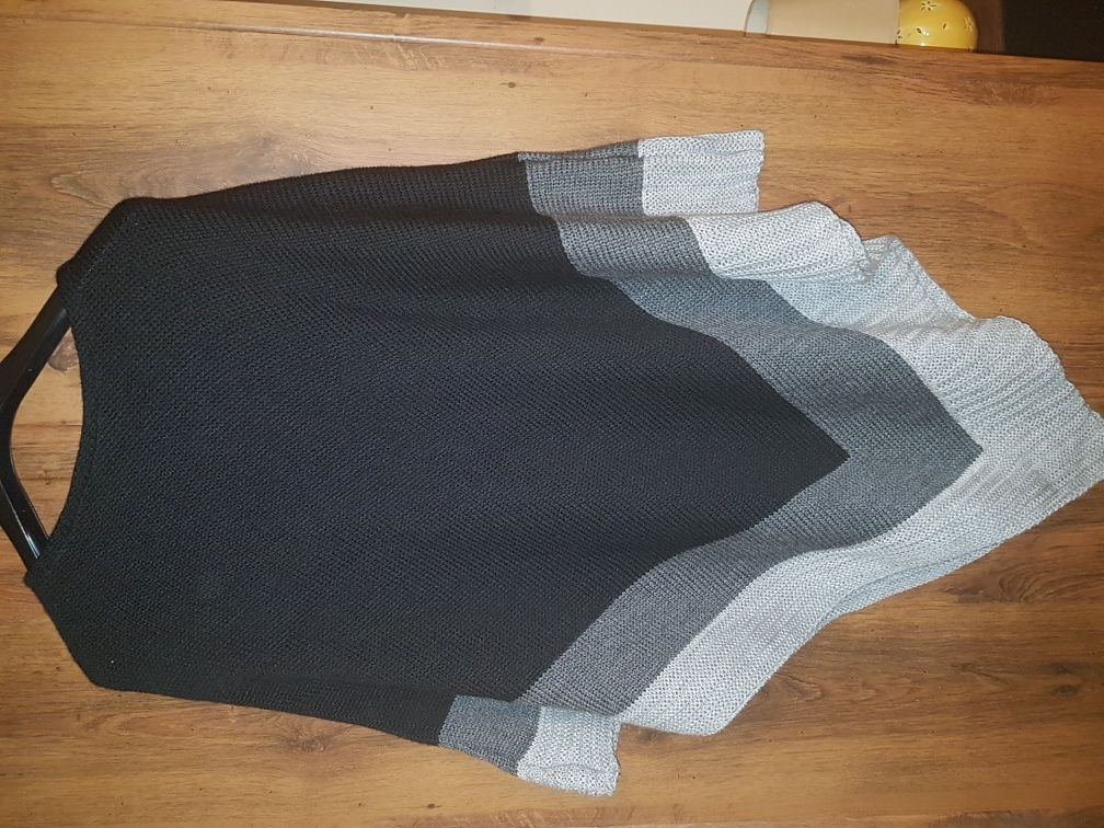 Ponczo Akryl 100%- rozm. Uniwersalny