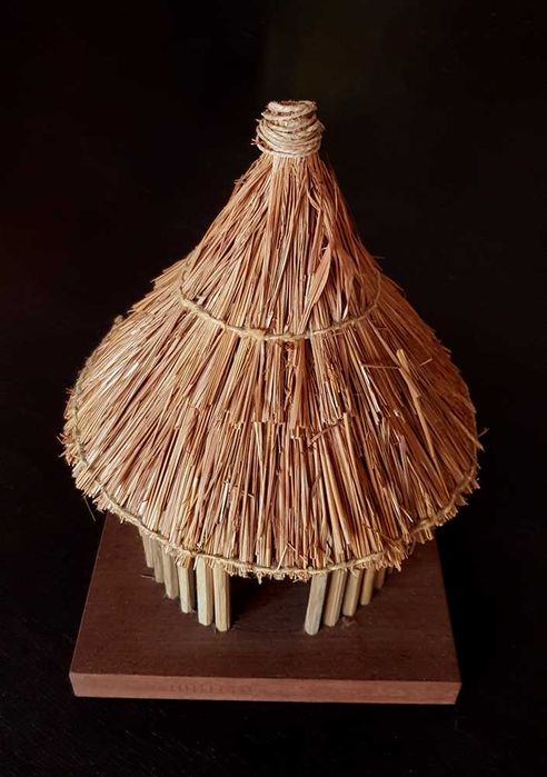 Miniatura de palhota (Moçambique)