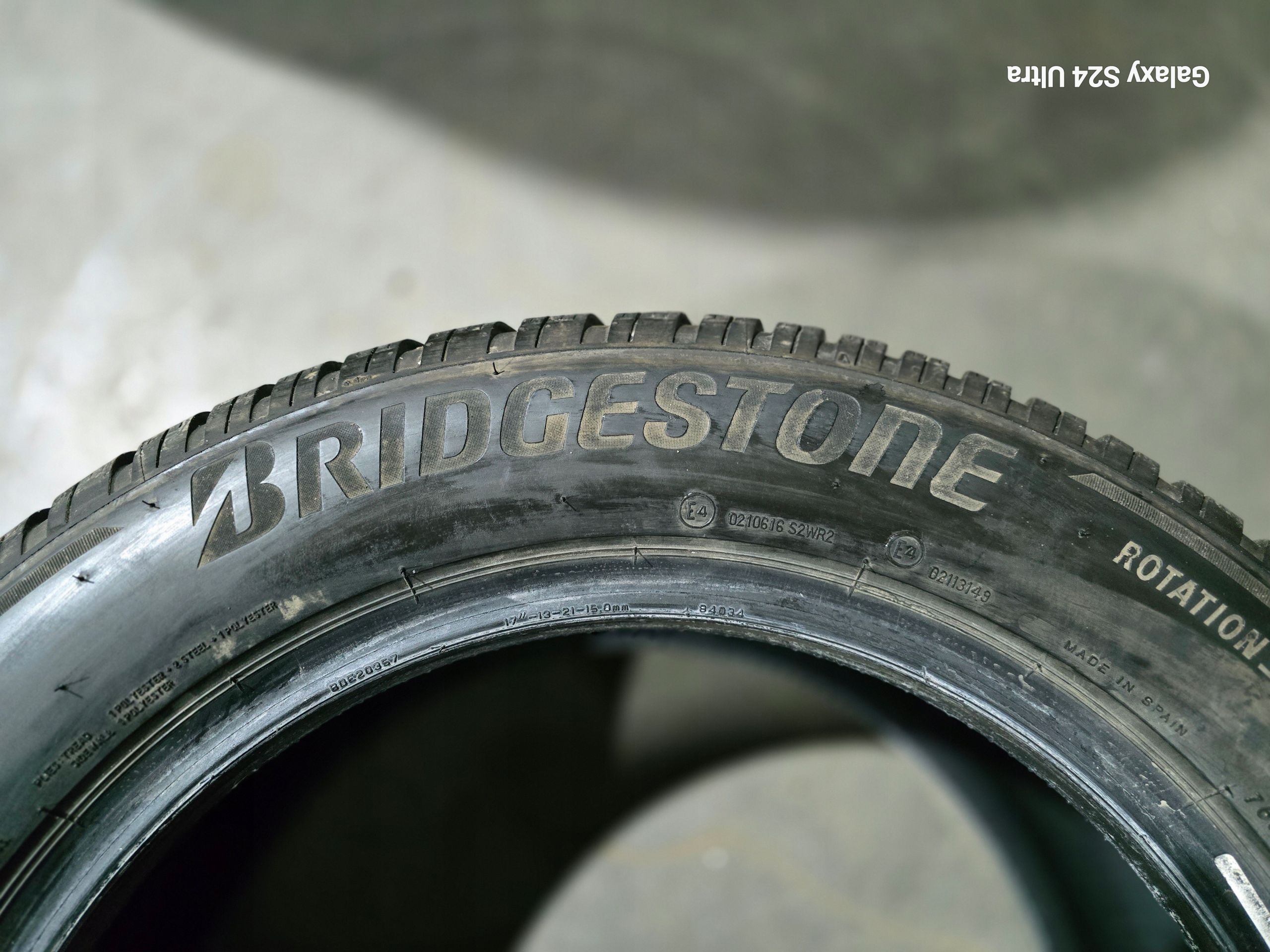 Bridgestone Blizzak LM005 235/55R17 103V 7mm 4X 22R