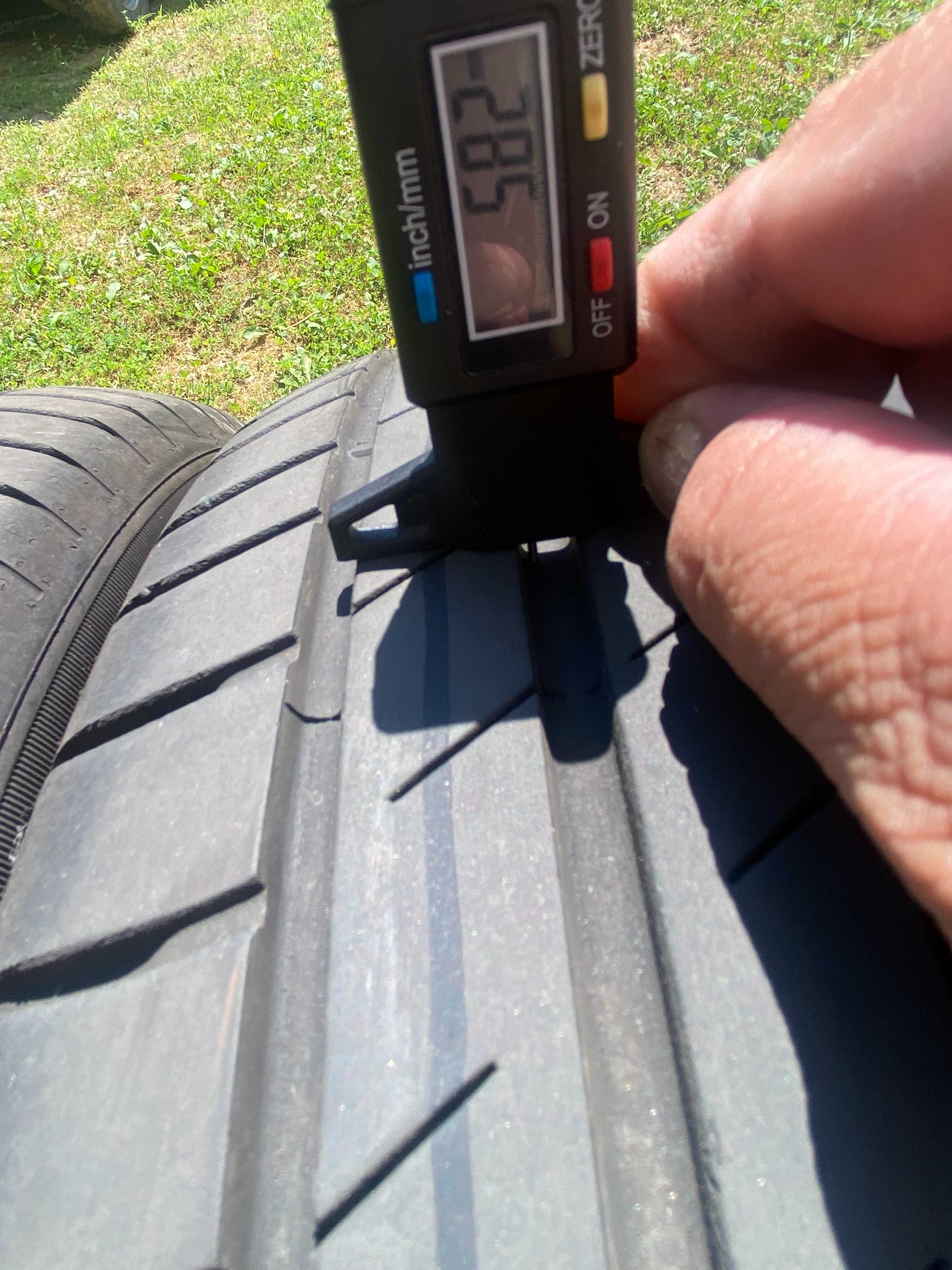 Автошини Goodyear Efficient 215/55R17