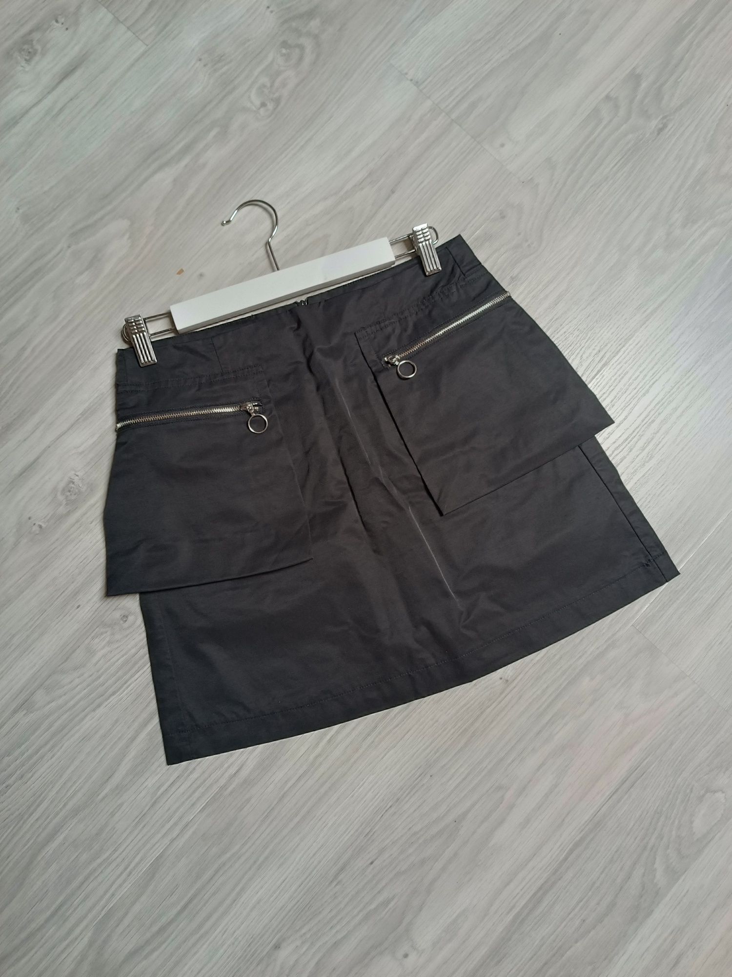 Reserved spódnica czarna szkolna damska spódniczka dziewczęca S 158-64