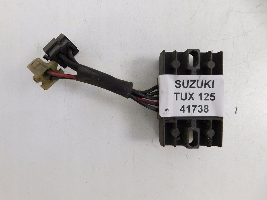 SUZUKI TUX 125 REGULATOR NAPIĘCIA