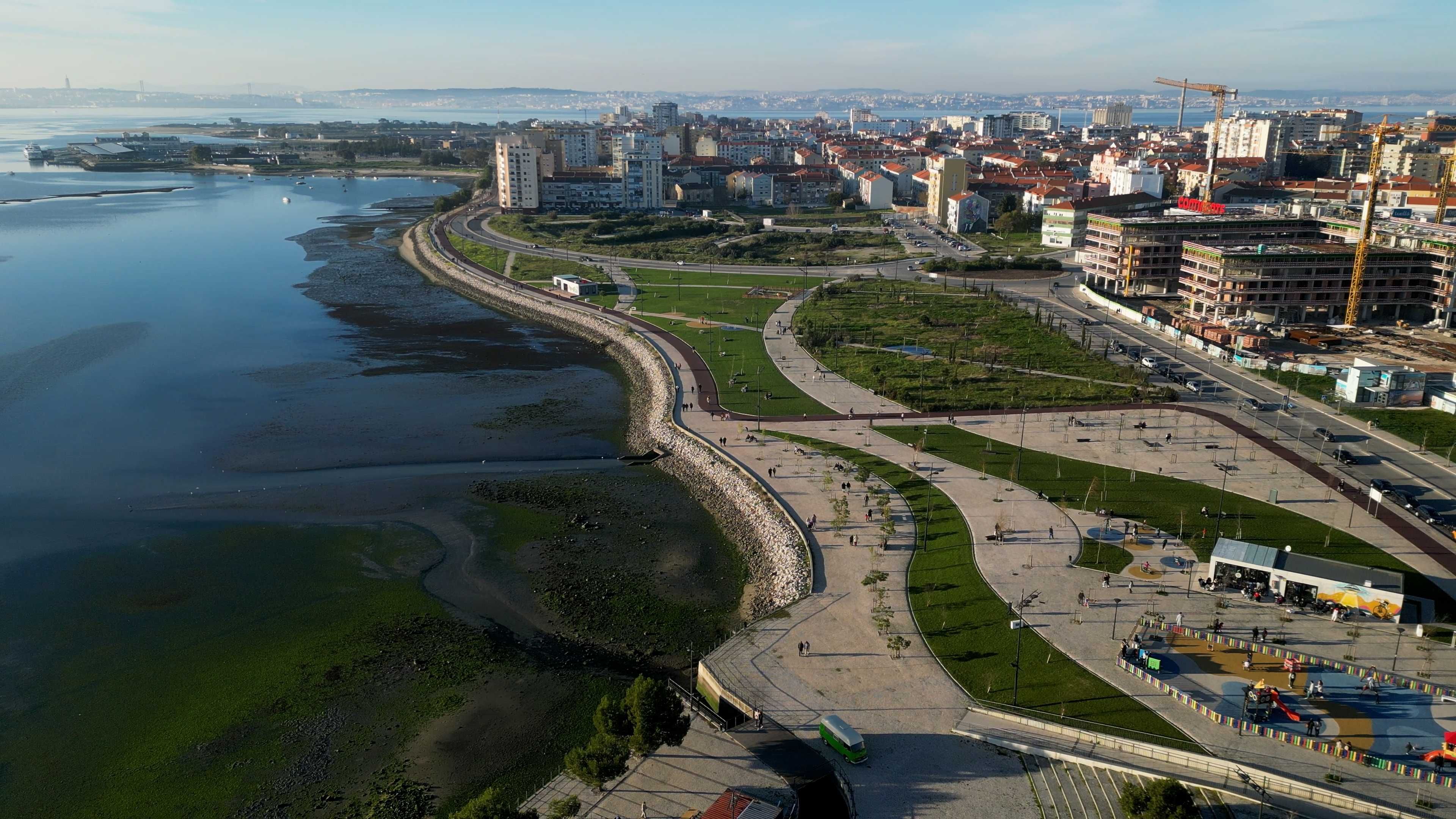 Serviços Profissionais de Fotografia e Filmagem Aérea com Drones 4K