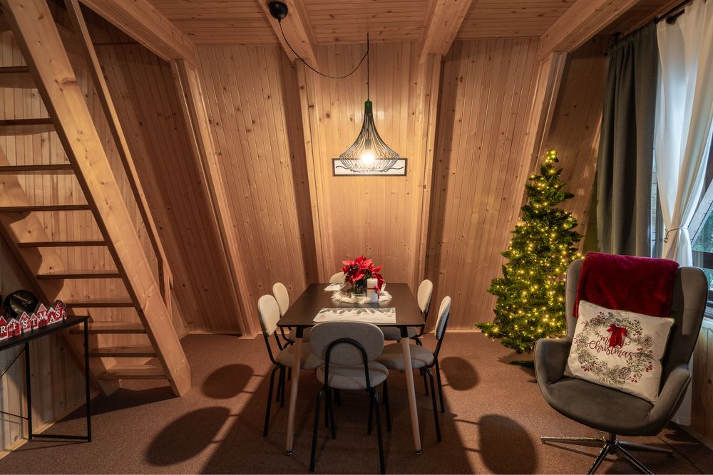 Domek w lesie z jacuzzi, magiczny klimat,narty,lodowisko,sanki