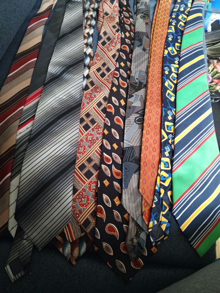 Sprzedam krawaty retro vintage