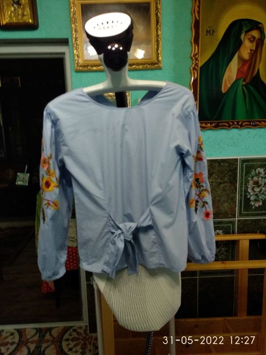 Блузка Zara c вышивкой