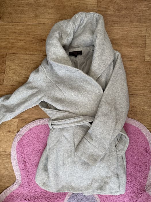 Дуже гарне пальто на запах New Look