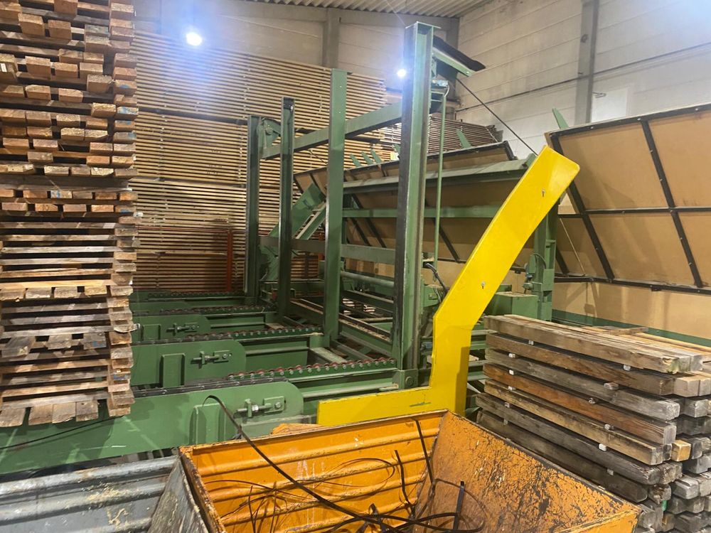 Strugarka czterostronna Weinig H 17 BL z mechanizacją