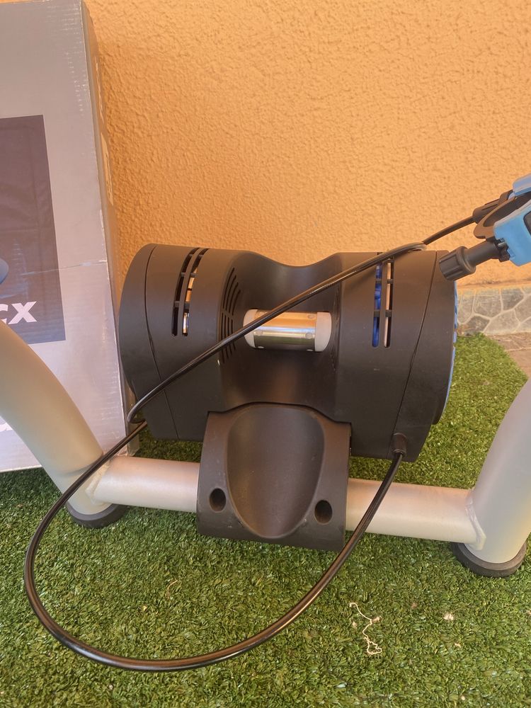 Rolo Tacx Booster + Tapete dobravél + Mala de transporte
