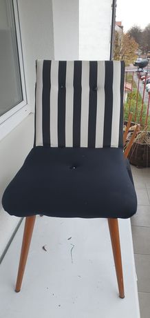 Krzesło odrestaurowane PRL