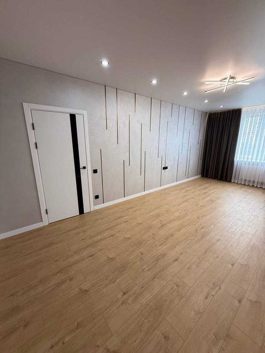 2к, Виставка, Рауш, здана НБ, дизайн.ремонт