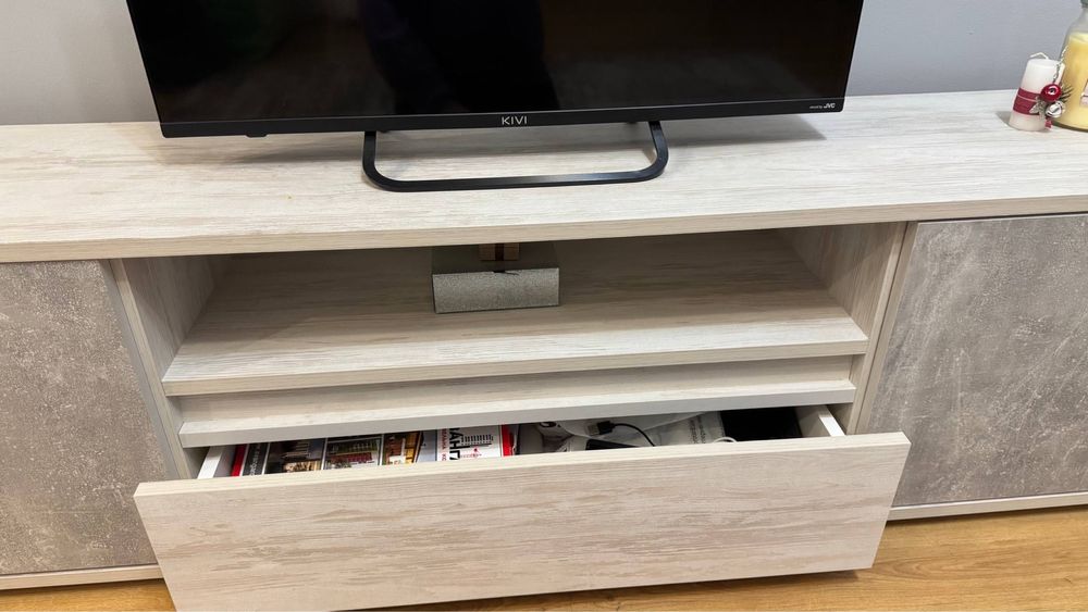 Тумба під телевізор