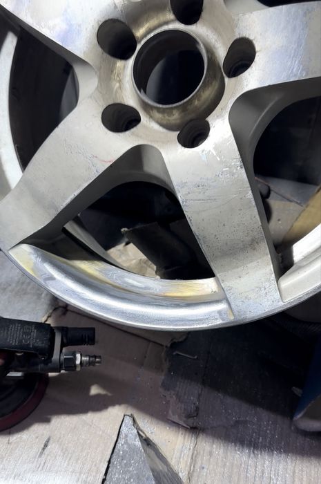 Аргон. Зварювання аргоном. Реставрація легкосплавних дисків. Київ