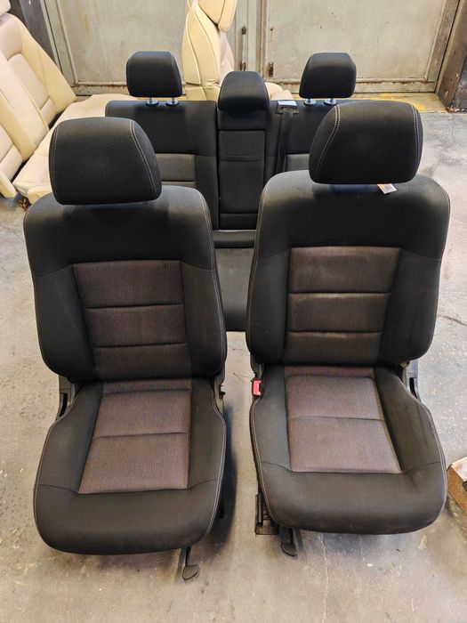 Mercedes W212 Kombi Fotele Kanapa Komplet Materiałowe Europejskie