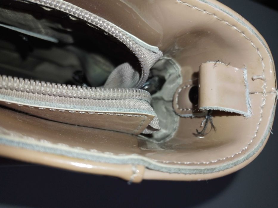 Сумка тоут кожа лак беж