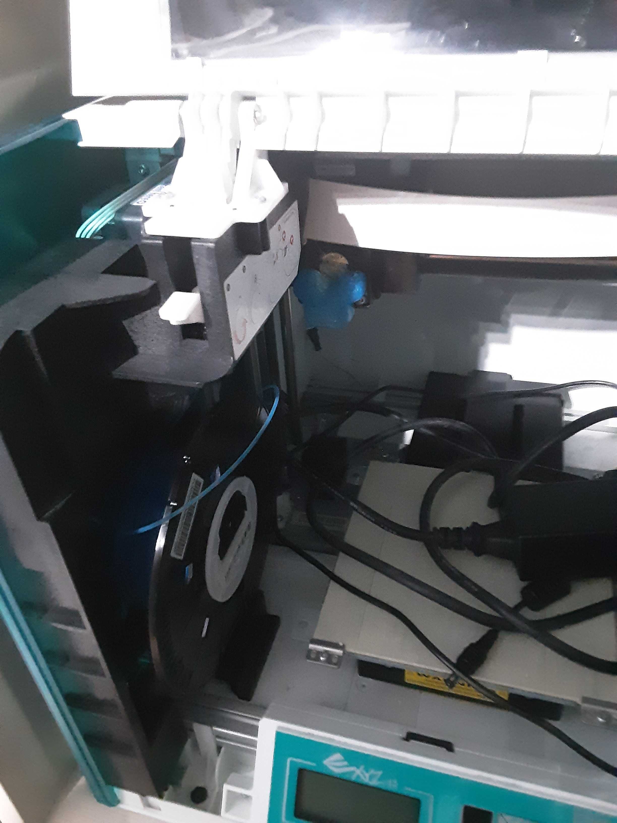 Drukarka 3D użyta 2 razy, jak nowa