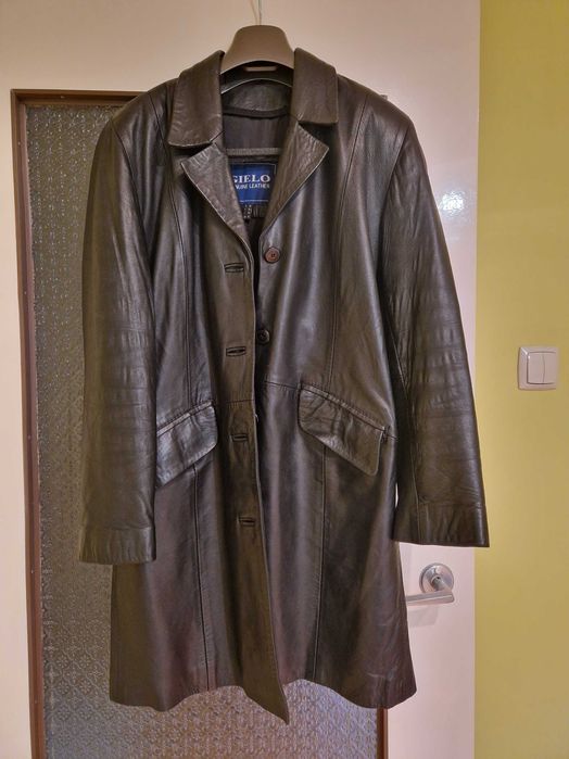 Skórzany płaszcz damski