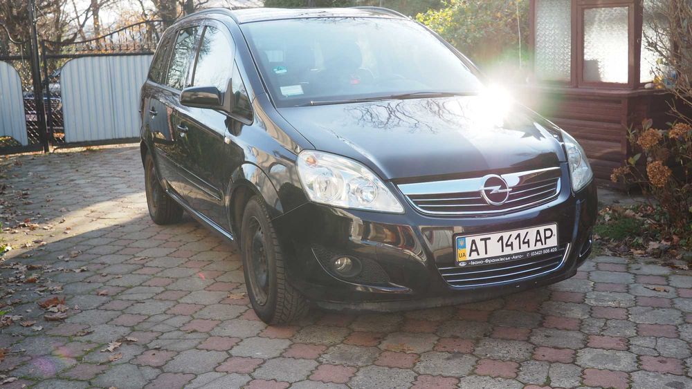 Opel Zafira B FL