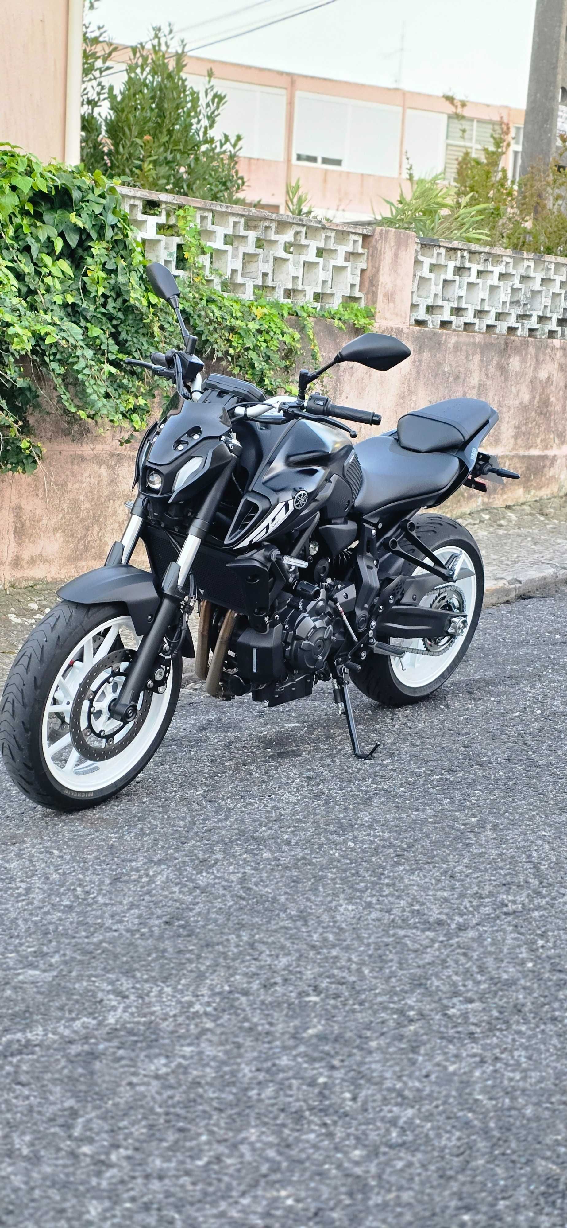 Yamanha mt07 2021