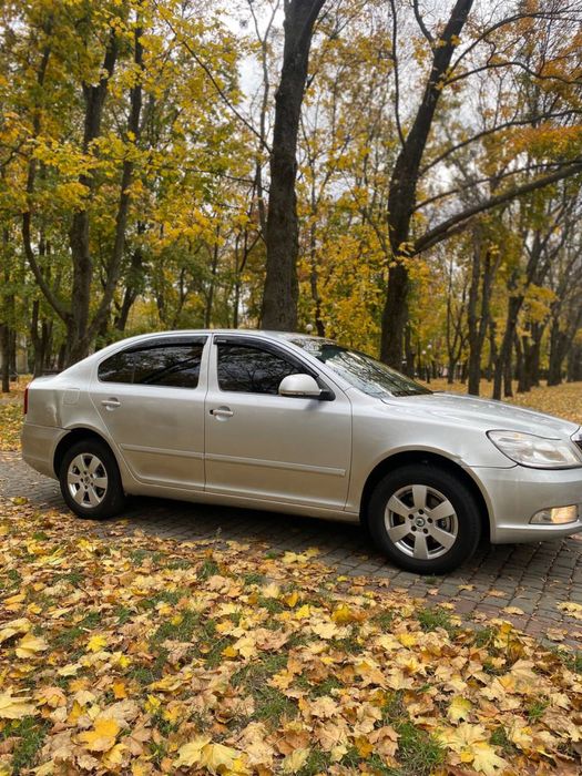 Продам Шкоду Октавия 1.6газ/бенз 2010 год
