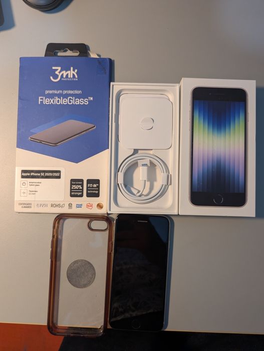 iPhone SE 3 generacji  64 GB