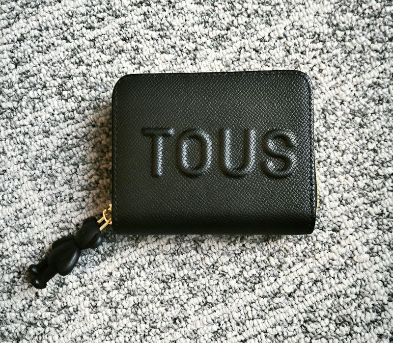 Czarny portfel Tous