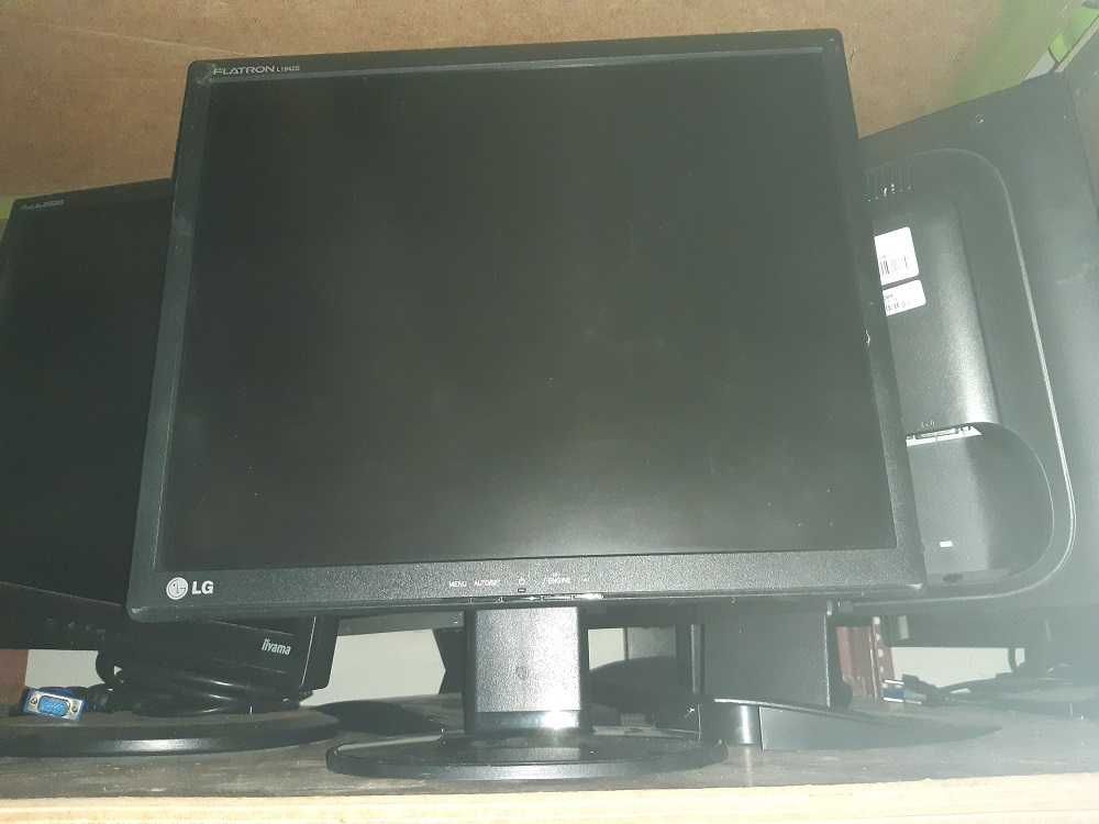 monitor do komputera 19" LG