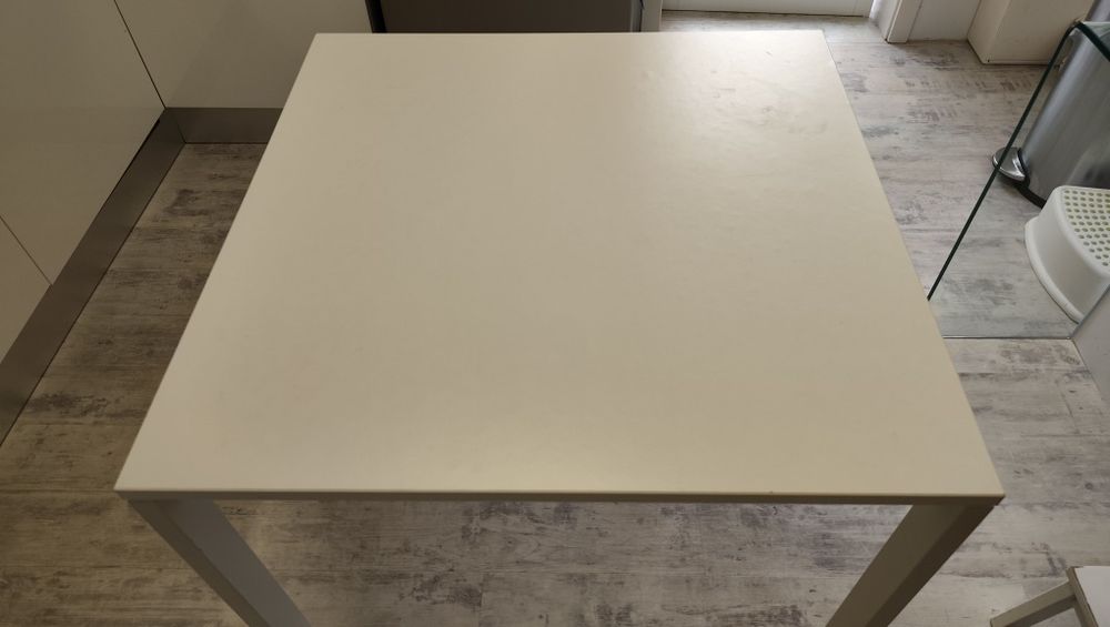 Mesa branca quadrada IKEA Vihals