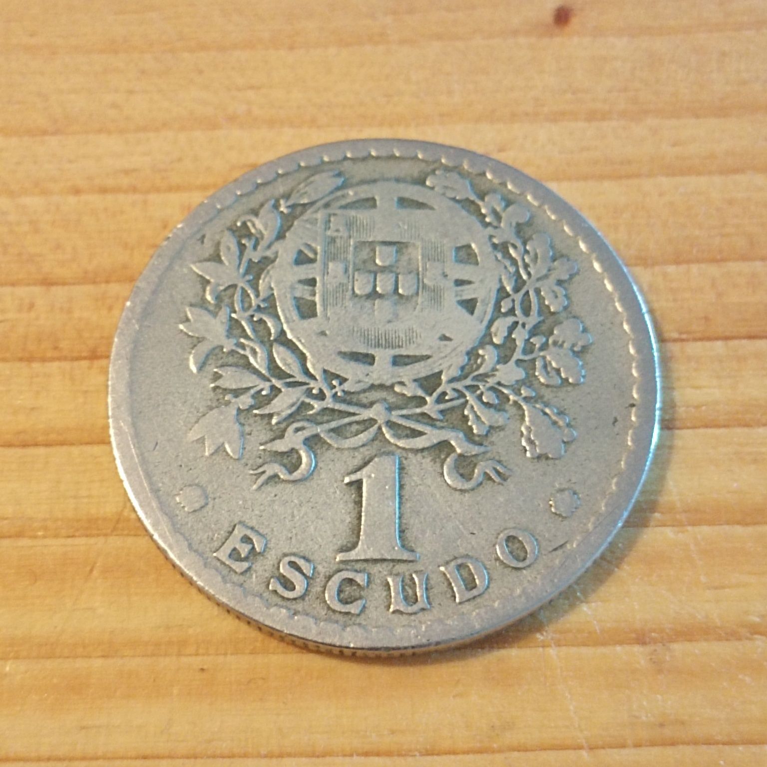 1 escudo de 1944