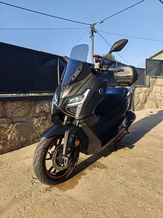 Voge SR1 125 (SCOOTER)