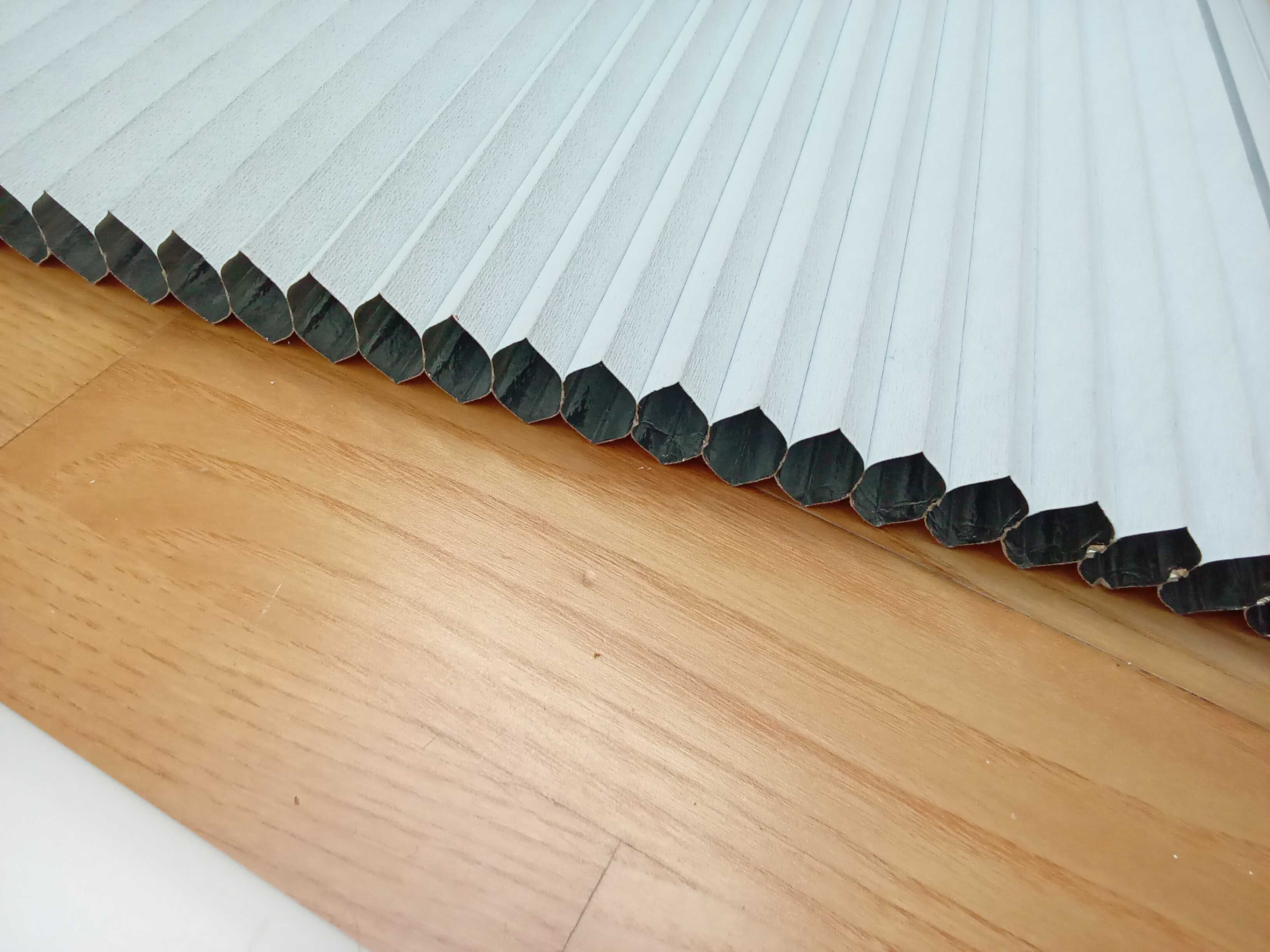 Plisa, roleta plisowana do okien dachowych Velux 78x140