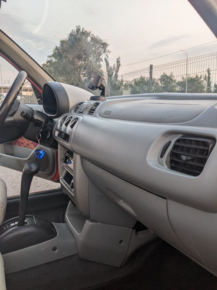 Nissan micra k11 рестайл