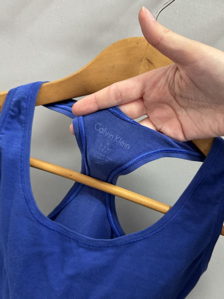 Lekki biustonosz top Calvin Klein M 38