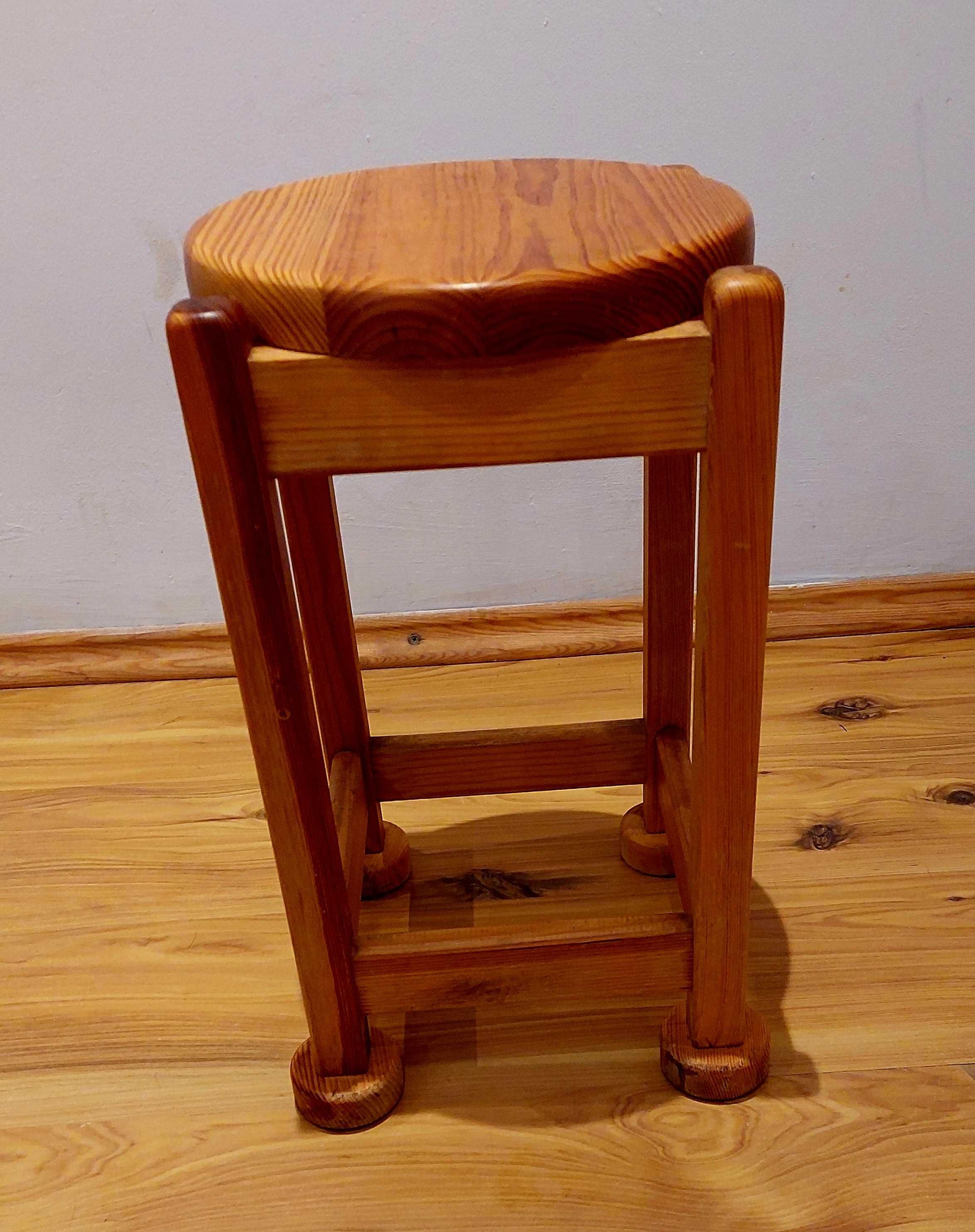 Drewniany taboret lite drewno