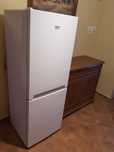 Lodowka  beco 800zl