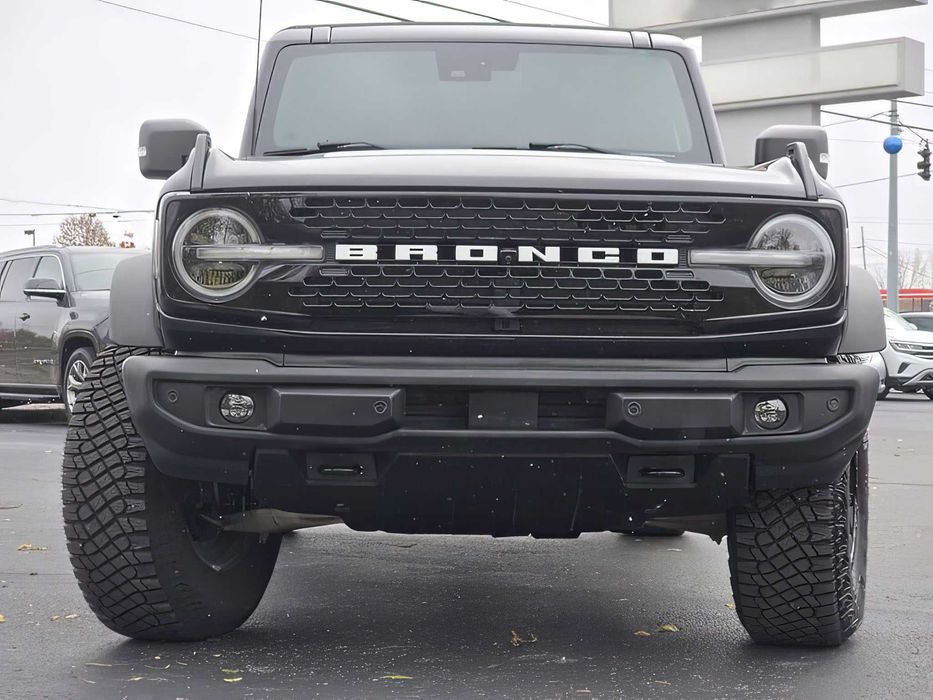 Ford Bronco      2022