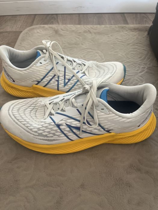 Кросівки New balance fuel cell