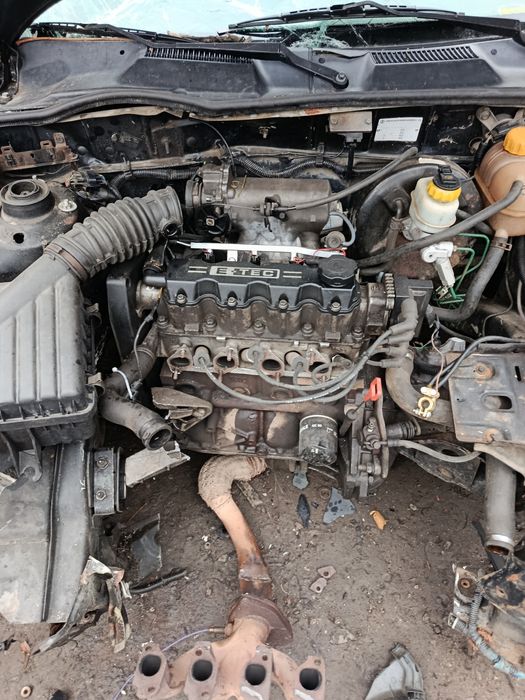 ГБЦ. Распредвал .двигатель .Дэу  lanos